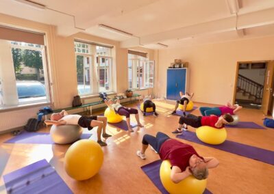 Beckenbodentraining mit Ball