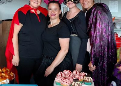 Das Thekenteam am Halloweenturnen