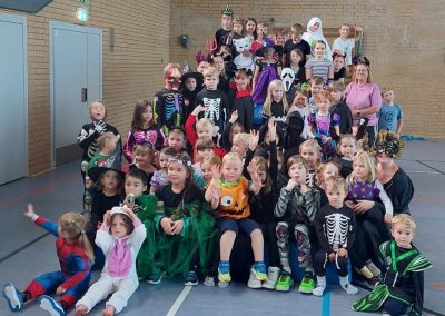 Gruppenbild am Halloweenturnen