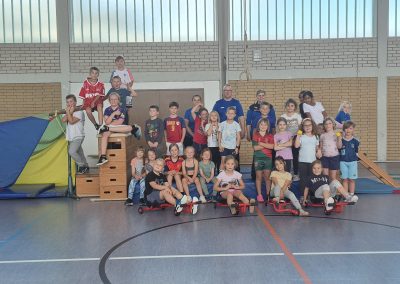alle Kinder der Wilden Bande auf einem Gruppenfoto