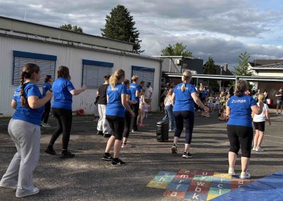 Zumbagruppe beim Sommerfest